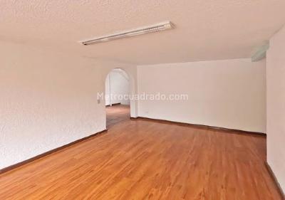 Casa de 4 alcobas en venta en Puente Largo, Bogotá, 269 m² · foto 4 de 20