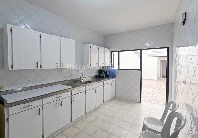 Casa de 5 alcobas en venta en Pontevedra, Bogotá, 297 m² · foto 5 de 20