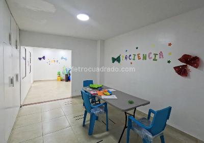 Casa de 5 alcobas en venta en Pontevedra, Bogotá, 297 m² · foto 11 de 20