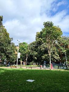 Apartaestudio en venta en Chico Norte, Bogotá, 30 m² · foto 11 de 13