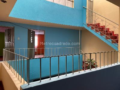 Casa de 5 alcobas en venta en Miraflores San Blas, Bogotá, 355 m² · foto 6 de 7
