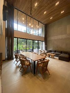 Apartamento de 3 alcobas en venta en Milla De Oro, Medellín, 145 m² · foto 2 de 15