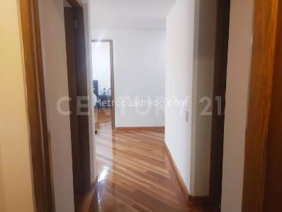 Apartamento de 4 alcobas en venta en Chico, Bogotá, 240 m² · foto 10 de 20