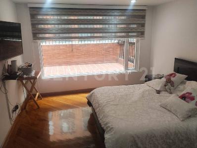 Apartamento de 4 alcobas en venta en Chico, Bogotá, 240 m² · foto 12 de 20