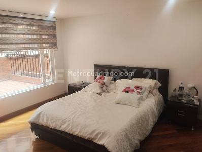 Apartamento de 4 alcobas en venta en Chico, Bogotá, 240 m² · foto 14 de 20