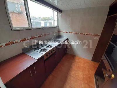 Apartamento de 3 alcobas en venta en Cataluna, Bogotá, 115 m² · foto 3 de 18