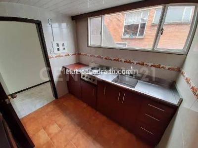 Apartamento de 3 alcobas en venta en Cataluna, Bogotá, 115 m² · foto 4 de 18