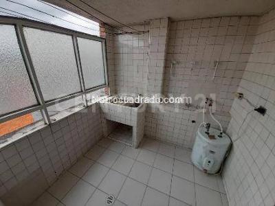 Apartamento de 3 alcobas en venta en Cataluna, Bogotá, 115 m² · foto 5 de 18