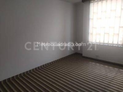 Apartamento de 3 alcobas en venta en Cataluna, Bogotá, 115 m² · foto 10 de 18