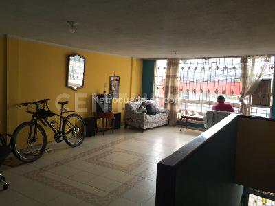 Casa de 2 alcobas en venta en Carvajal, Bogotá, 153 m² · foto 2 de 17