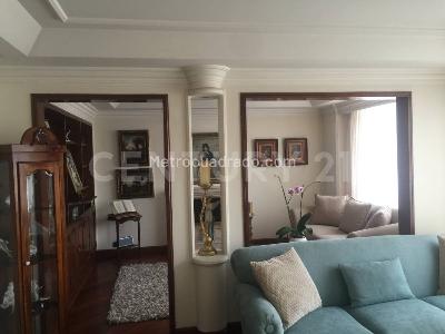Apartamento de 4 alcobas en venta en Chico Navarra, Bogotá, 295 m² · foto 11 de 20