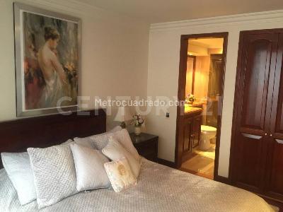 Apartamento de 4 alcobas en venta en Chico Navarra, Bogotá, 295 m² · foto 14 de 20