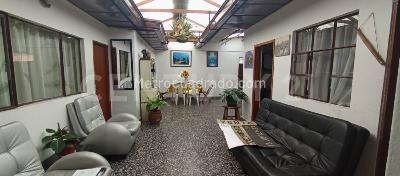 Casa de 5 alcobas en venta en Centro, Funza, 220 m² · foto 4 de 19