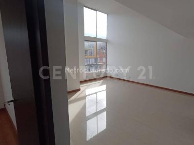 Apartamento de 3 alcobas en venta en El Hato, Funza, 94 m² · foto 3 de 20