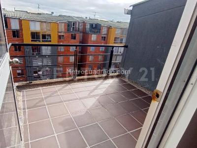 Apartamento de 3 alcobas en venta en El Hato, Funza, 94 m² · foto 5 de 20
