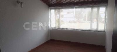 Casa de 5 alcobas en venta en El Polo, Bogotá, 240 m² · foto 3 de 15
