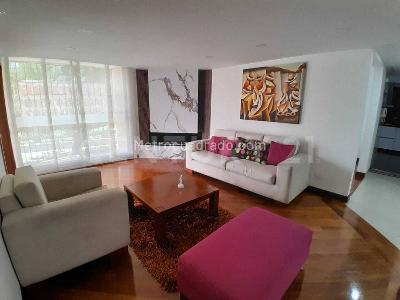 Apartamento en venta en Santa Barbara, Bogotá · foto 2 de 20