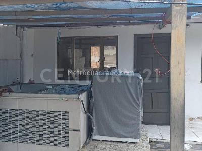 Casa de 5 alcobas en venta en Pinar De Suba, Bogotá, 460 m² · foto 4 de 16