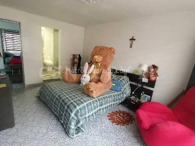 Casa de 4 alcobas en venta en Funza Villa Adriana, Funza, 252 m² · foto 3 de 17