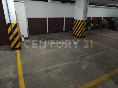 Apartamento de 3 alcobas en venta en Chico, Bogotá, 240 m² · foto 17 de 20