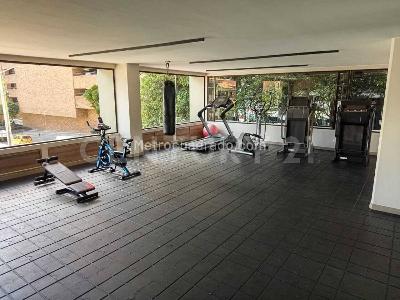 Apartamento de 3 alcobas en venta en Chico, Bogotá, 240 m² · foto 19 de 20