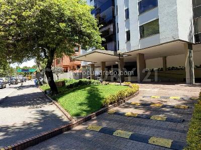 Apartamento de 3 alcobas en venta en Chico, Bogotá, 240 m² · foto 20 de 20