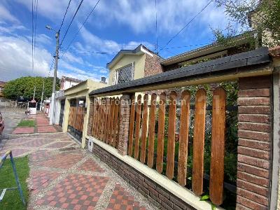 Casa en venta en Morato, Bogotá · foto 2 de 6