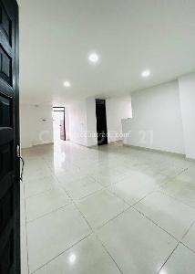 Casa de 5 alcobas en venta en Fontibon, Bogotá, 840 m² · foto 7 de 20