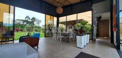 Casa de 3 alcobas en venta en Armenia, Armenia, 360 m² · foto 2 de 15