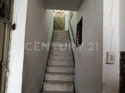 Casa de 5 alcobas en venta en Villa Claudia, Bogotá, 191 m² · foto 3 de 17