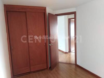 Apartamento en venta en Lagos De Cordoba, Bogotá · foto 11 de 20