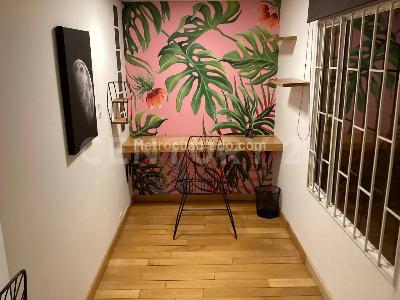 Apartamento de 2 alcobas en venta en Santa Barbara, Bogotá, 83 m² · foto 4 de 12
