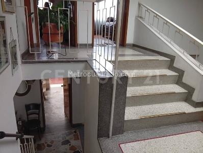 Casa de 5 alcobas en venta en J J Vargas, Bogotá, 172 m² · foto 2 de 20