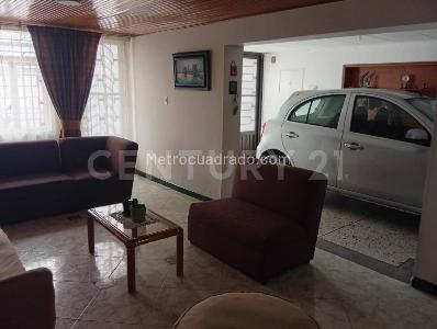 Casa de 5 alcobas en venta en J J Vargas, Bogotá, 172 m² · foto 13 de 20