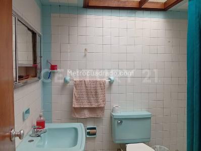 Casa de 5 alcobas en venta en J J Vargas, Bogotá, 172 m² · foto 15 de 20