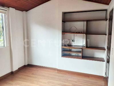 Casa de 4 alcobas en venta en Gratamira, Bogotá, 102 m² · foto 9 de 20