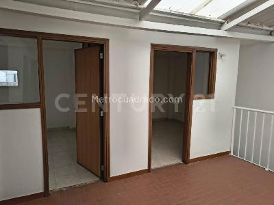 Casa de 5 alcobas en venta en La Estrada, Bogotá, 420 m² · foto 17 de 20