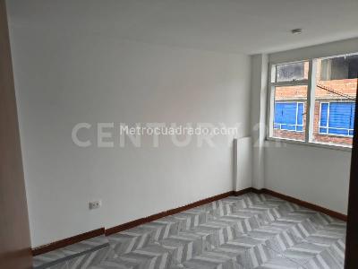 Casa de 5 alcobas en venta en La Estrada, Bogotá, 420 m² · foto 7 de 20