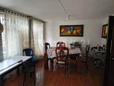 Casa de 5 alcobas en venta en La Estrada, Bogotá, 420 m² · foto 3 de 20