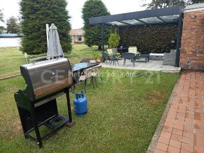 Casa de 2 alcobas en venta en San Jose De Bavaria, Bogotá, 500 m² · foto 3 de 19