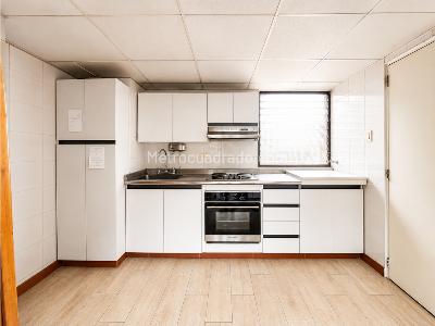 Apartamento de 3 alcobas en venta en San Felipe, Bogotá, 100 m² · foto 3 de 12
