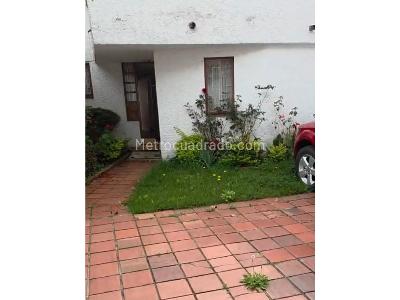 Casa de 3 alcobas en venta en Alhambra, Bogotá, 185 m² · foto 3 de 9