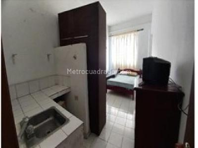 Casa de 5 alcobas en venta en San Fernando, Cali, 234 m² · foto 3 de 6