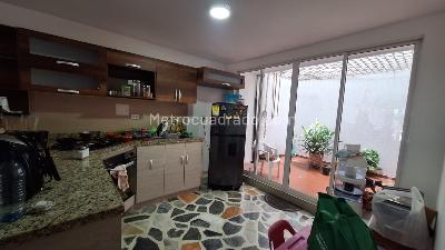 Casa en venta en Napoles, Cali · foto 7 de 12