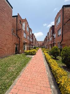 Casa de 3 alcobas en venta en Campiña, Funza, 72 m² · foto 2 de 19