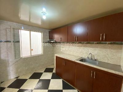 Casa en venta en La Cabaña, Mosquera · foto 9 de 20