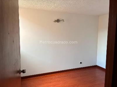 Apartamento en venta en Ciudad De Los Puertos, Mosquera · foto 8 de 20