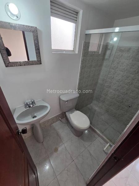 2BR Apartment with Modern Design in El Poblado - 9