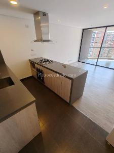 Apartamento de 2 alcobas en arriendo en Poblado Altos Delpoblado, Medellín, 79 m² · foto 3 de 14