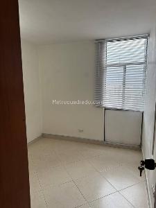 Apartamento de 3 alcobas en venta en El Poblado Loma Del Indio, Medellín, 58 m² · foto 6 de 16